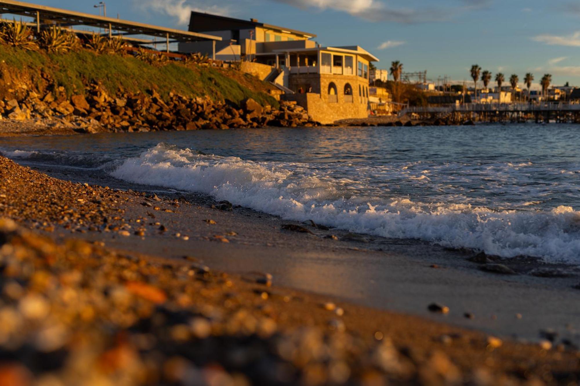 Le Suites Sul Mare Di Esterina Civitavecchia Luaran gambar