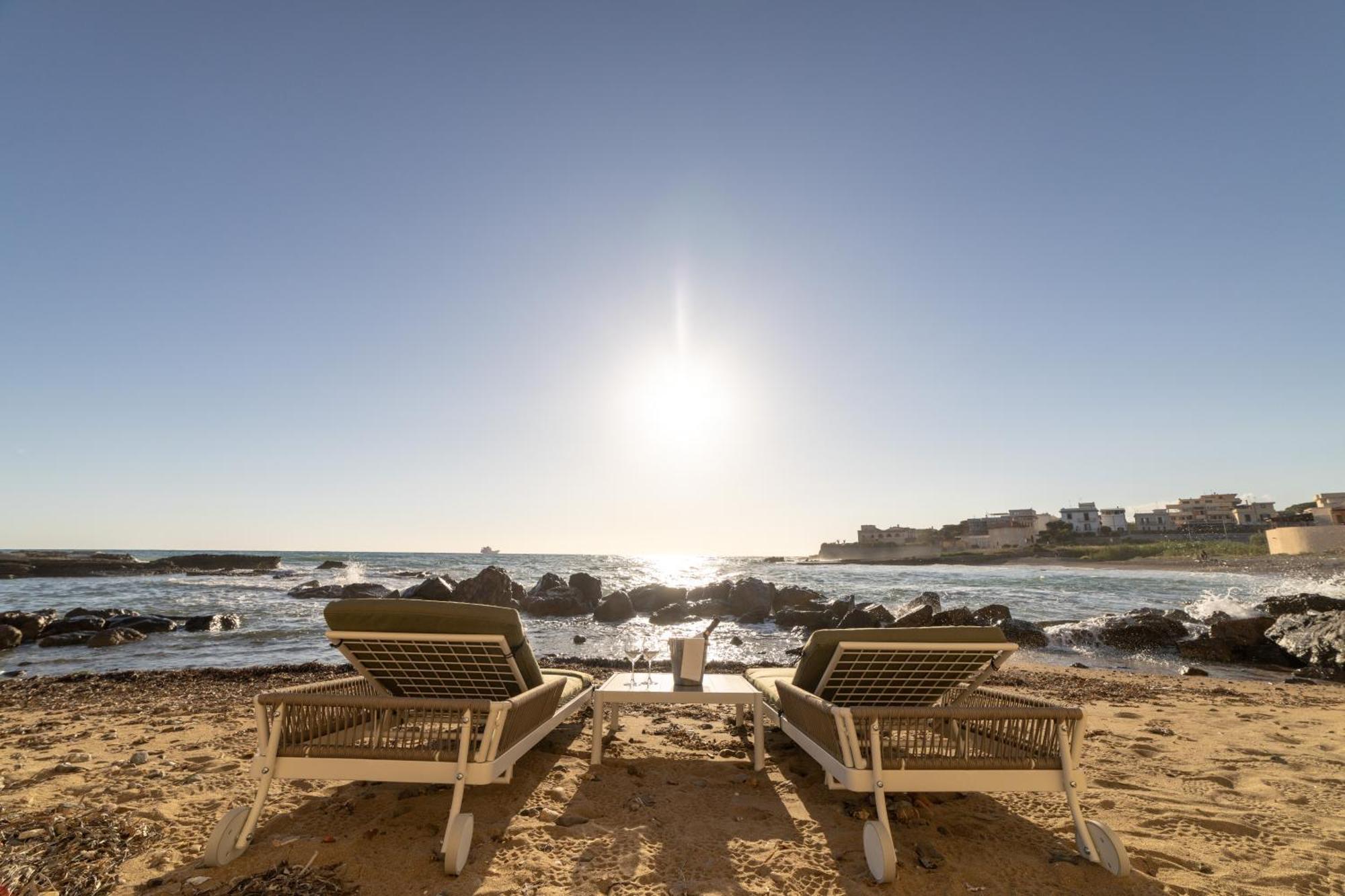 Le Suites Sul Mare Di Esterina Civitavecchia Luaran gambar