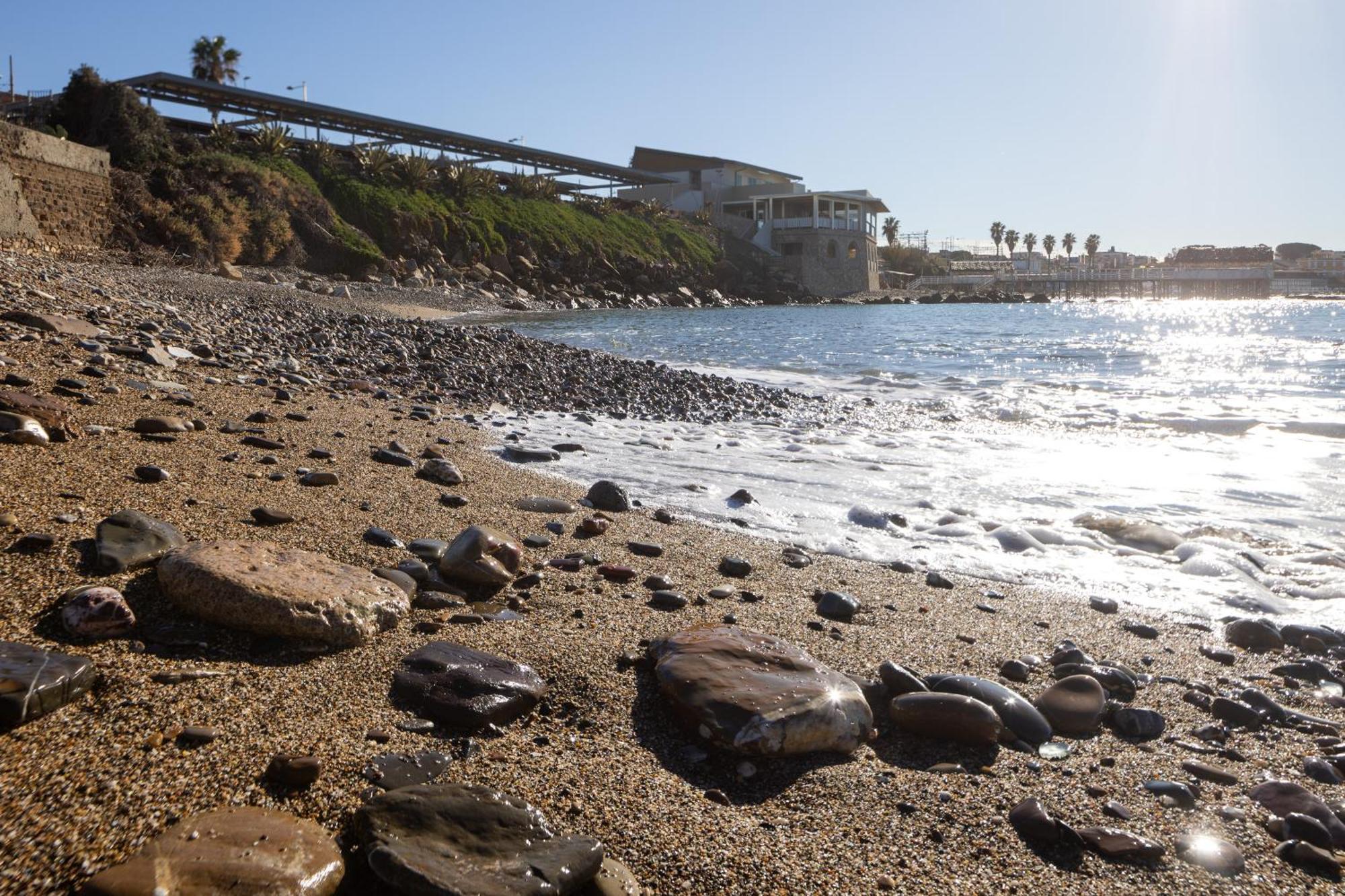 Le Suites Sul Mare Di Esterina Civitavecchia Luaran gambar
