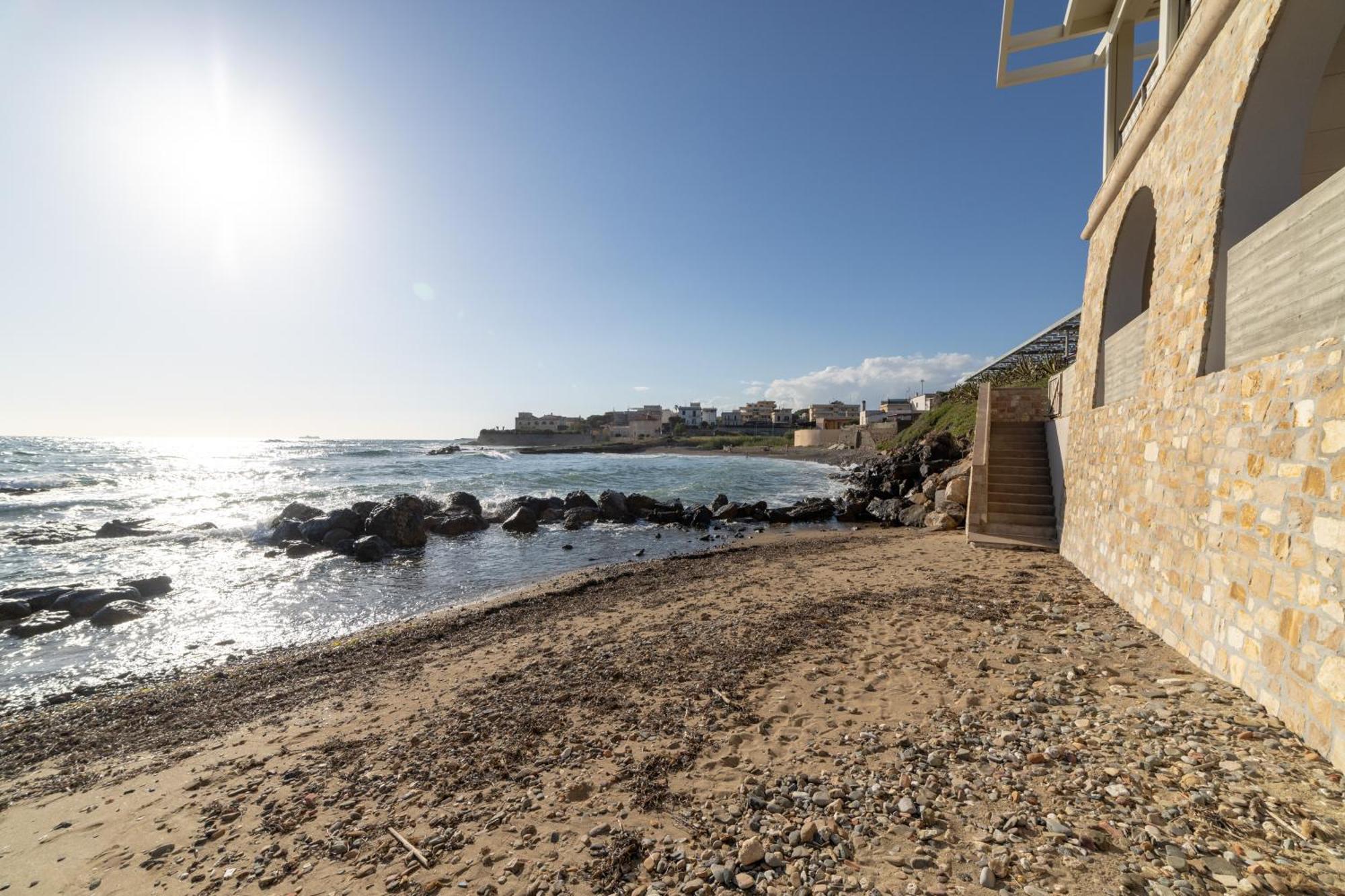 Le Suites Sul Mare Di Esterina Civitavecchia Luaran gambar