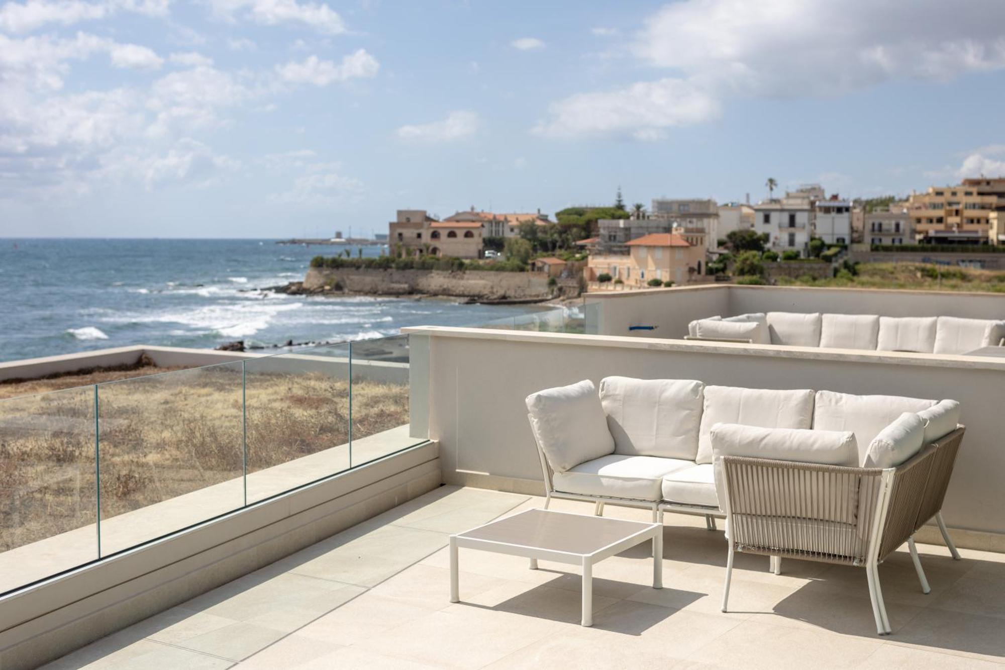 Le Suites Sul Mare Di Esterina Civitavecchia Luaran gambar